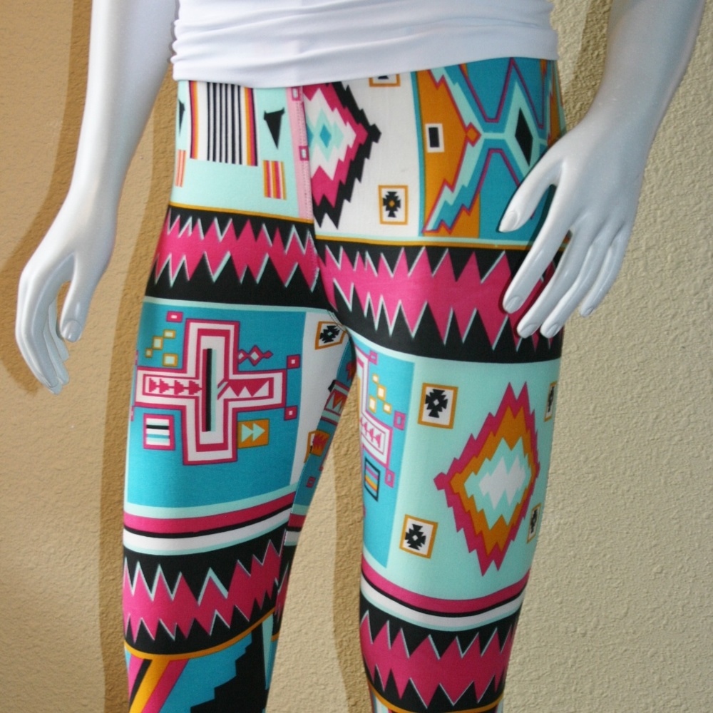 H&L Capri leggings O/S NWT